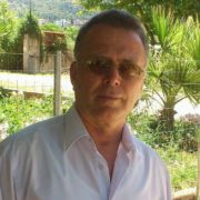 SIKUR FLASIM BALLË PËR BALLË nga Vasil Vasili
